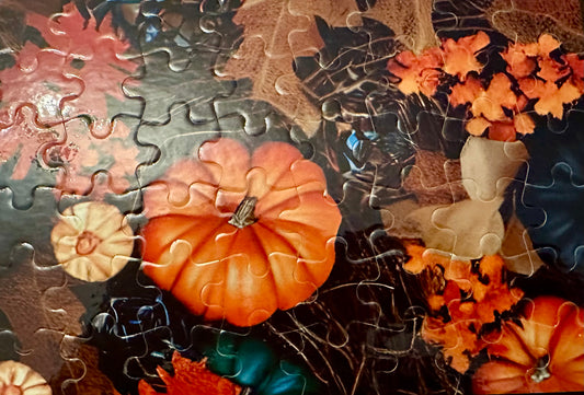 Small Pumpkin and Leaves Puzzle